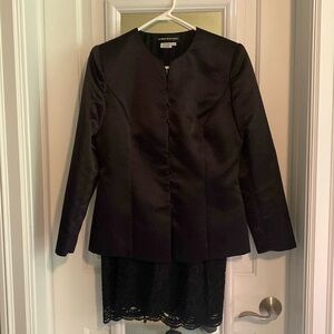 Donna Morgan satin&lace suit